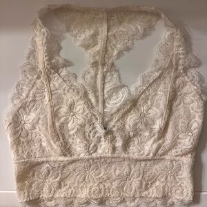 Kimchi Blue Size Medium White Lace Racerback Bralette